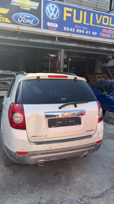 Chevrolet captiva c100 çıkma orjinal hatasız sol arka kapı (sedefli beyaz)